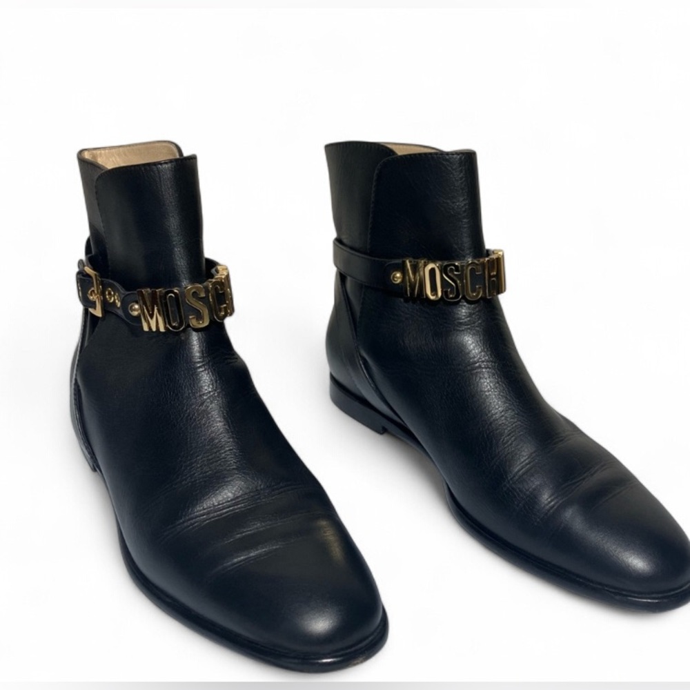 Moschino Black Leather Gold Moschino Logo Belt Ankle Boot Booties size 39